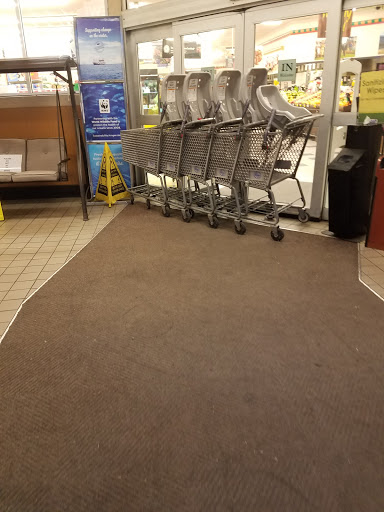 Grocery Store «Kroger», reviews and photos, 4211 S 3rd St, Louisville, KY 40214, USA