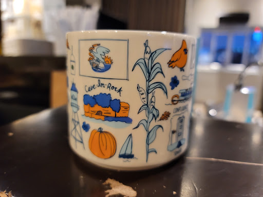 Coffee Shop «Starbucks», reviews and photos, 1700 Avenue of Mid-America, Effingham, IL 62401, USA