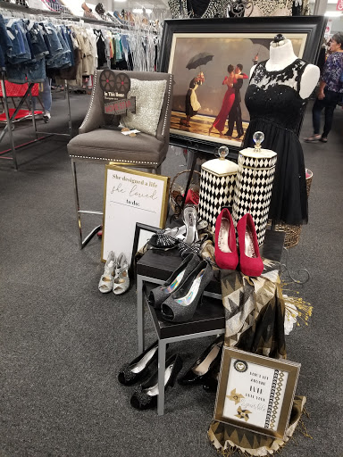 Thrift Store «Stuff Etc», reviews and photos, 2818 Commerce Dr, Coralville, IA 52241, USA