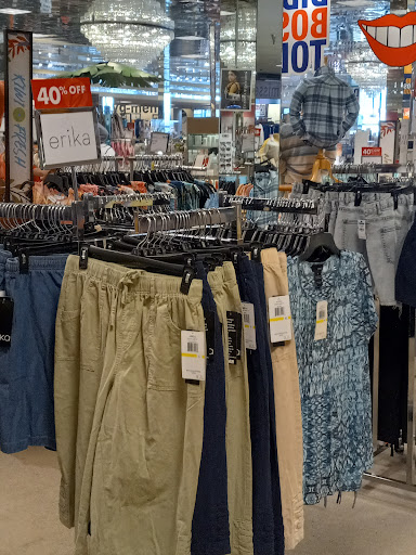 Shopping Mall «Lebanon Valley Mall», reviews and photos, 2231 Lebanon Valley Mall, Lebanon, PA 17042, USA