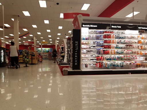 Department Store «Target», reviews and photos, 999 Corporate Dr, Westbury, NY 11590, USA
