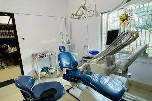 Saraswati Dental Clinic Saharsa ( सरस्वती डेंटल क्लीनिक सहरसा) image