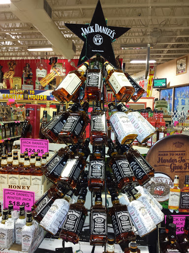 Liquor Store «Santiam Liquor Store», reviews and photos, 2530 Pacific Blvd SE, Albany, OR 97322, USA