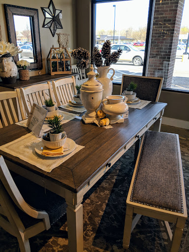 Furniture Store «Ashley HomeStore», reviews and photos, 4725 Dressler Rd NW, Canton, OH 44718, USA
