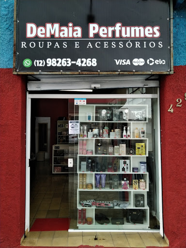 Logo da empresa - DeMaia Perfumes Roupas e Acessórios