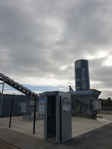 Magasin de materiaux de construction Selfbeton, Sainte Maries aux chênes Sainte-Marie-aux-Chênes