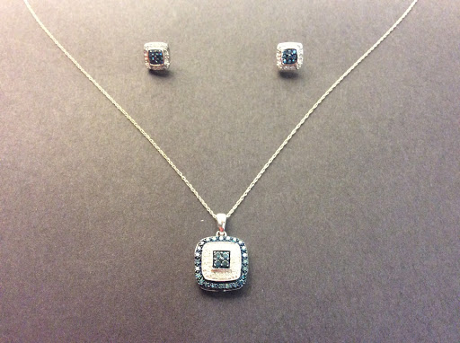 Jeweler «Golden Island Jewelry & Pawn», reviews and photos, 23524 Van Dyke, Warren, MI 48089, USA