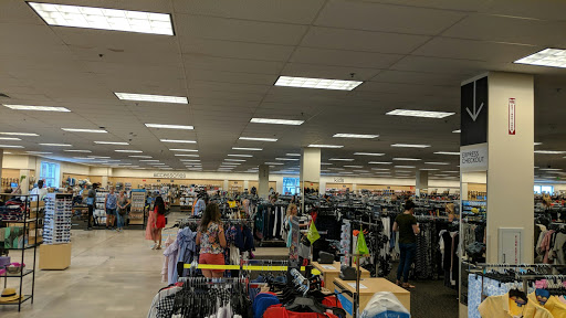 Department Store «Nordstrom Rack in Tampa», reviews and photos, 1702 N Dale Mabry Hwy, Tampa, FL 33607, USA