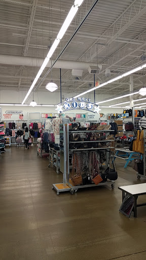 Clothing Store «Old Navy», reviews and photos, 6711 Frontier Dr, Springfield, VA 22150, USA