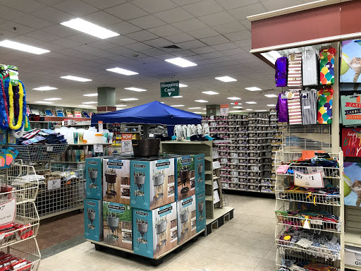 Home Goods Store «Christmas Tree Shops», reviews and photos, 5450 Brandywine Pkwy, Wilmington, DE 19803, USA