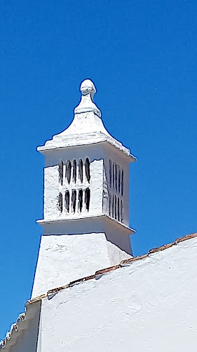 Avaliações doErmida de Nossa Senhora do Pé da Cruz (Estói) em Faro - Igreja