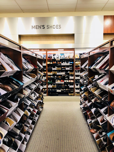 Department Store «Century 21 Department Store», reviews and photos, 61-35 Junction Blvd, Rego Park, NY 11374, USA