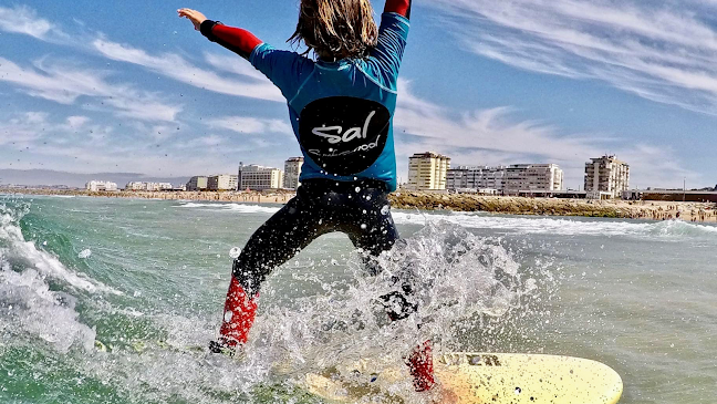 Sal Surf School / Escola de Surf