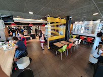 Atmosphère du Restauration rapide McDonald's à Fontenay-le-Comte - n°2