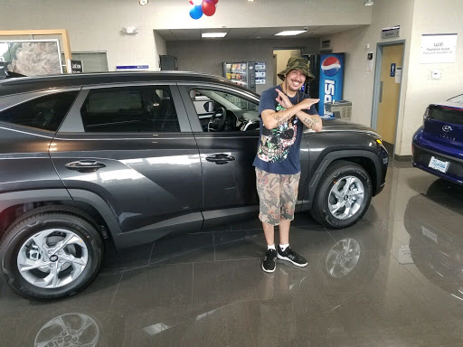 Hyundai Dealer «Napleton River Oaks Hyundai», reviews and photos, 1985 River Oaks Dr, Calumet City, IL 60409, USA