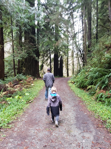 Outdoor Sports Store «Fin Feather Fur Outfitters - Cleveland», reviews and photos, 18030 Bagley Rd, Middleburg Heights, OH 44130, USA