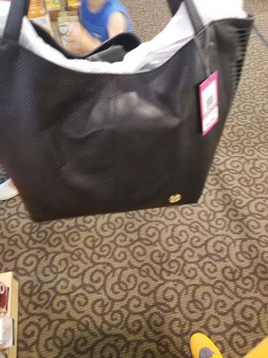 Shoe Store «DSW Designer Shoe Warehouse», reviews and photos, 10060 Reisterstown Rd, Owings Mills, MD 21117, USA