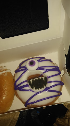 Donut Shop «Krispy Kreme», reviews and photos, 4198 Hacks Cross Rd, Memphis, TN 38125, USA