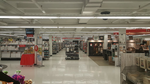 Shopping Mall «Porter Square Shopping Center», reviews and photos, 1 – 37 White St, Cambridge, MA 02140, USA