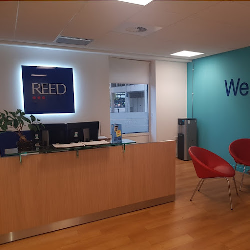 Reviews of Reed Recruitment Agency in Swindon - Employment agency