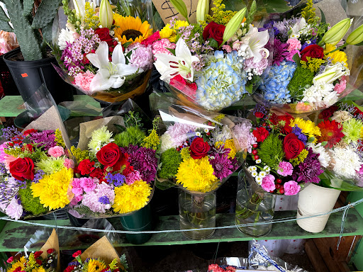 Florist «Creative Florist», reviews and photos, 93-01 63rd Dr, Rego Park, NY 11374, USA