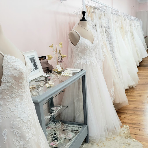 Bridal Shop «Hello Beautiful Bridal & Formal Wear», reviews and photos, 5012 3rd Ave #150, Kearney, NE 68845, USA