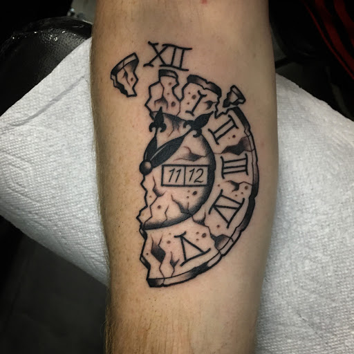 Explore small vegas tattoo ideas, creative tattoo ideas in Tallmadge, available at Killjoy tattoo