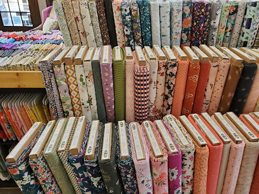 Quilt Shop «Gossypium Quilt Shop», reviews and photos, 355 NW Gilman Blvd #102, Issaquah, WA 98027, USA