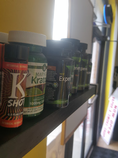 Vaporizer Store «Lil Buddha Vapor & Smoke Shop», reviews and photos, 6916 Big Bend Rd, Gibsonton, FL 33534, USA