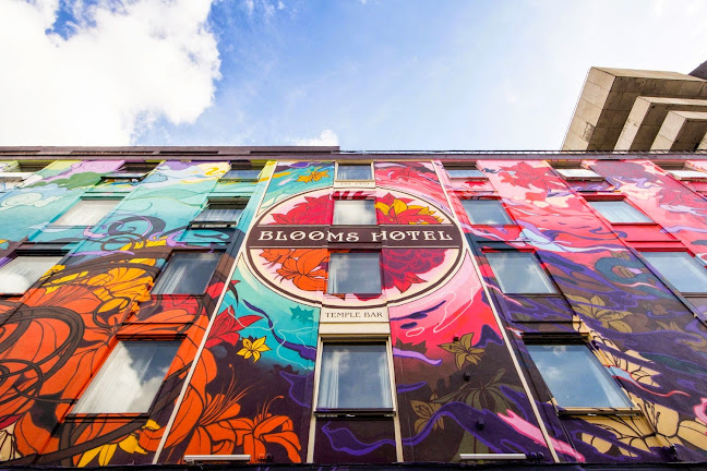 Blooms Hotel
