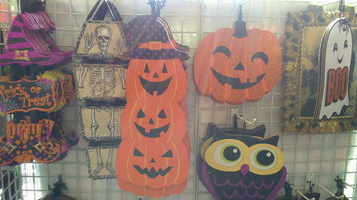 Dollar Store «Dollar Tree», reviews and photos, 790 Arlington Ridge #301, Akron, OH 44312, USA