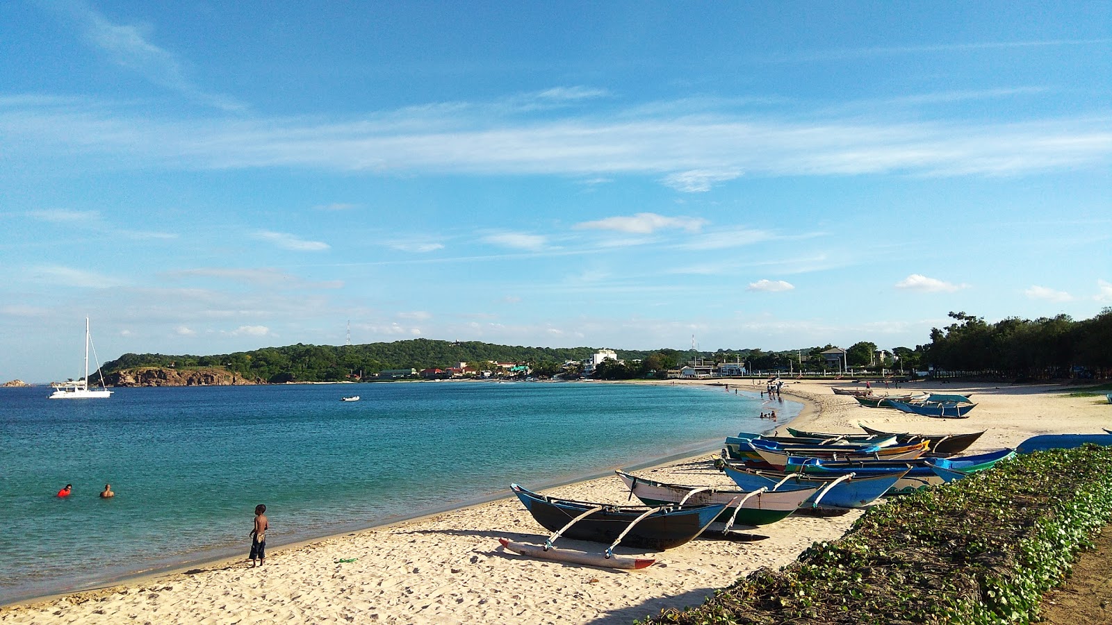 Fotografija Public Beach Trincomalee priporočljivo za družine popotnike z otroki