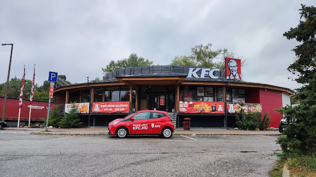 KFC Tata Remeteségi pihenőhely