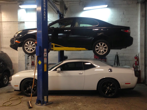 Auto Body Shop «Liberty Collision Center LLC», reviews and photos, 117 Richmond St, Philadelphia, PA 19125, USA