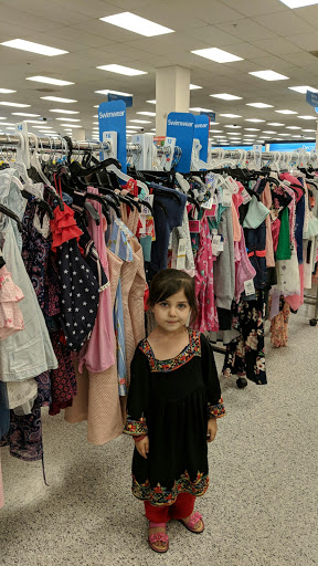 Clothing Store «Ross Dress for Less», reviews and photos, 3500 East-West Hwy, Hyattsville, MD 20782, USA