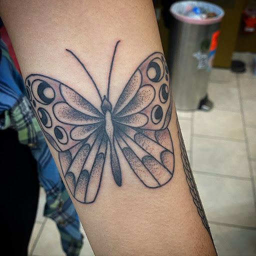 Tattoo Shop «Old Soul Tattoo Club», reviews and photos, 2780 Orchard Lake Rd, Keego Harbor, MI 48320, USA