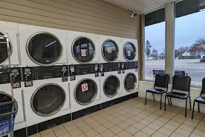 Hometown Laundry of Gladwin image