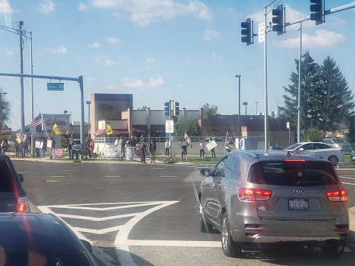 Shopping Mall «Crystal Point Mall Shopping Center», reviews and photos, 6000 Northwest Hwy, Crystal Lake, IL 60014, USA