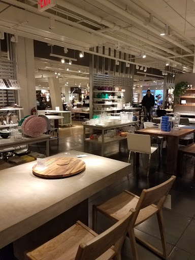 Furniture Store «CB2», reviews and photos, 3307 M St NW, Washington, DC 20007, USA