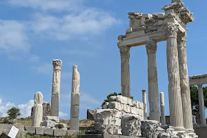 Akropolis image