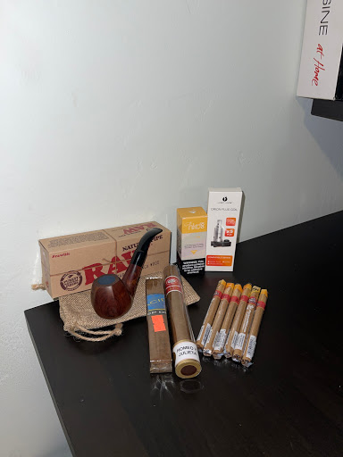 Tobacco Shop «The Cage Smoke Shop», reviews and photos, 3069 El Cajon Blvd, San Diego, CA 92104, USA