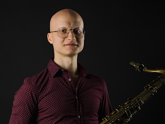 Davide Romeo - Saxofoonles - Pianoles voor beginners - Jazz Music Teacher - Muziek Leraar