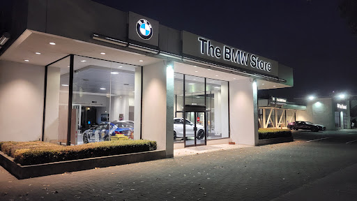 The BMW Store, 2040 Burrard St, Vancouver, BC V6J 3H5, Canada, 