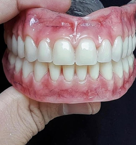 Laboratório de prótese dentária Silva