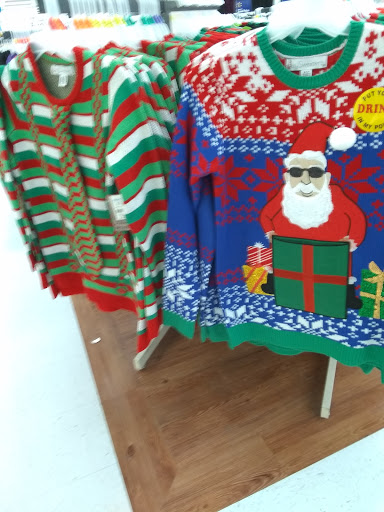 Shopping Mall «Springbrook Mall», reviews and photos, 137 85th Ave NW, Coon Rapids, MN 55433, USA