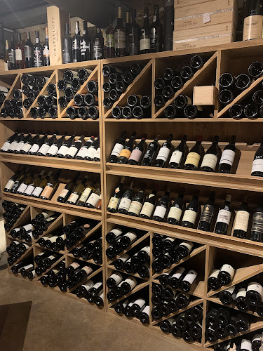 Cave & Bars à vins La Dolia