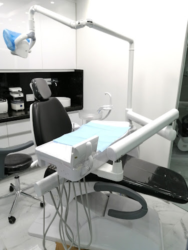 Clinic Dental Implant - Guayaquil