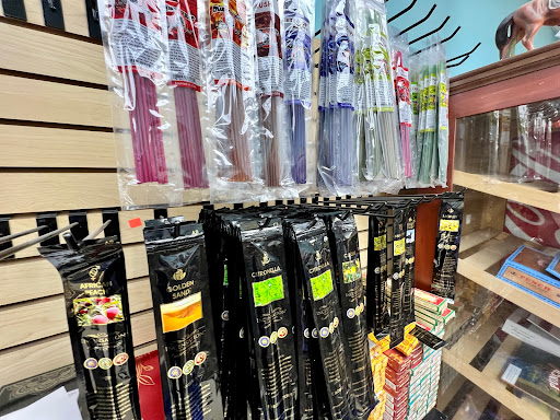 Tobacco Shop «Smokers Heaven KC», reviews and photos, 10145 Wornall Rd, Kansas City, MO 64114, USA