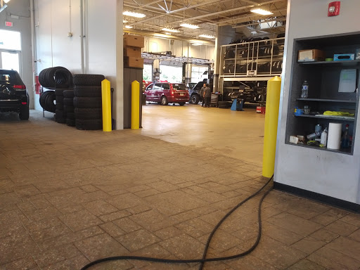 Jeep Dealer «Fields Chrysler Jeep Dodge RAM Glenview», reviews and photos, 2800 Patriot Blvd, Glenview, IL 60026, USA