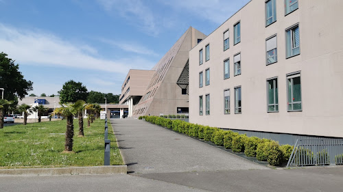 Centre d'imagerie pour diagnostic médical Centre d'Imagerie Médicale LAËNNEC - Clinique La Sagesse Rennes